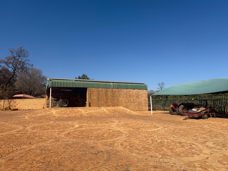 Commercial Property for Sale in Buffelsfontein A H North West